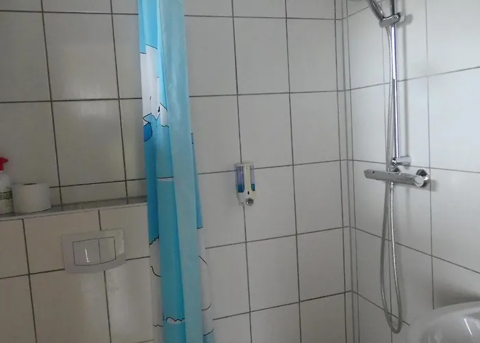 Radlerzimmer 홈스테이 Strasen